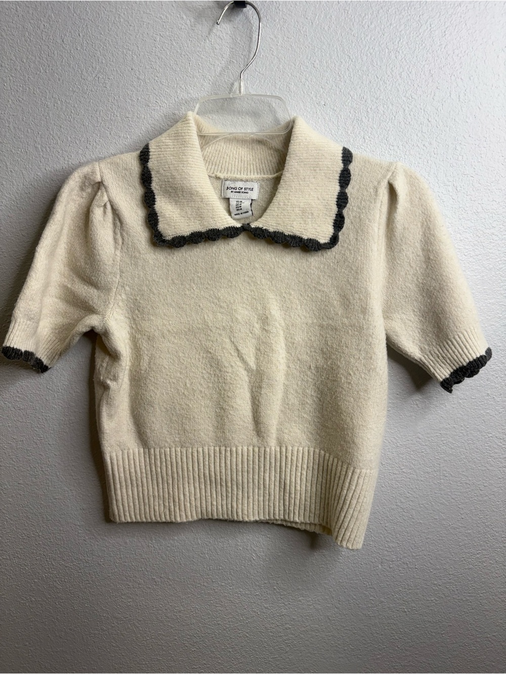 Song Of Style By Aimee Song Size Medium Collared Sweater Blouse